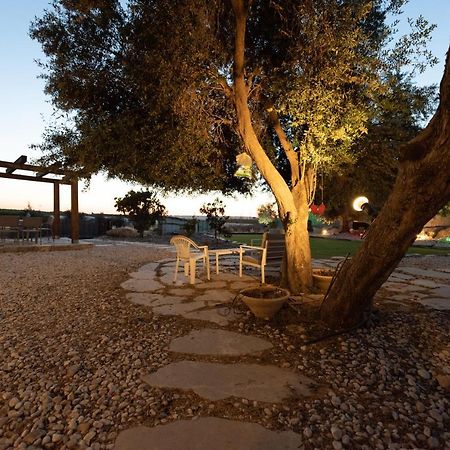 Hemdat Nefesh Eitan Exterior photo