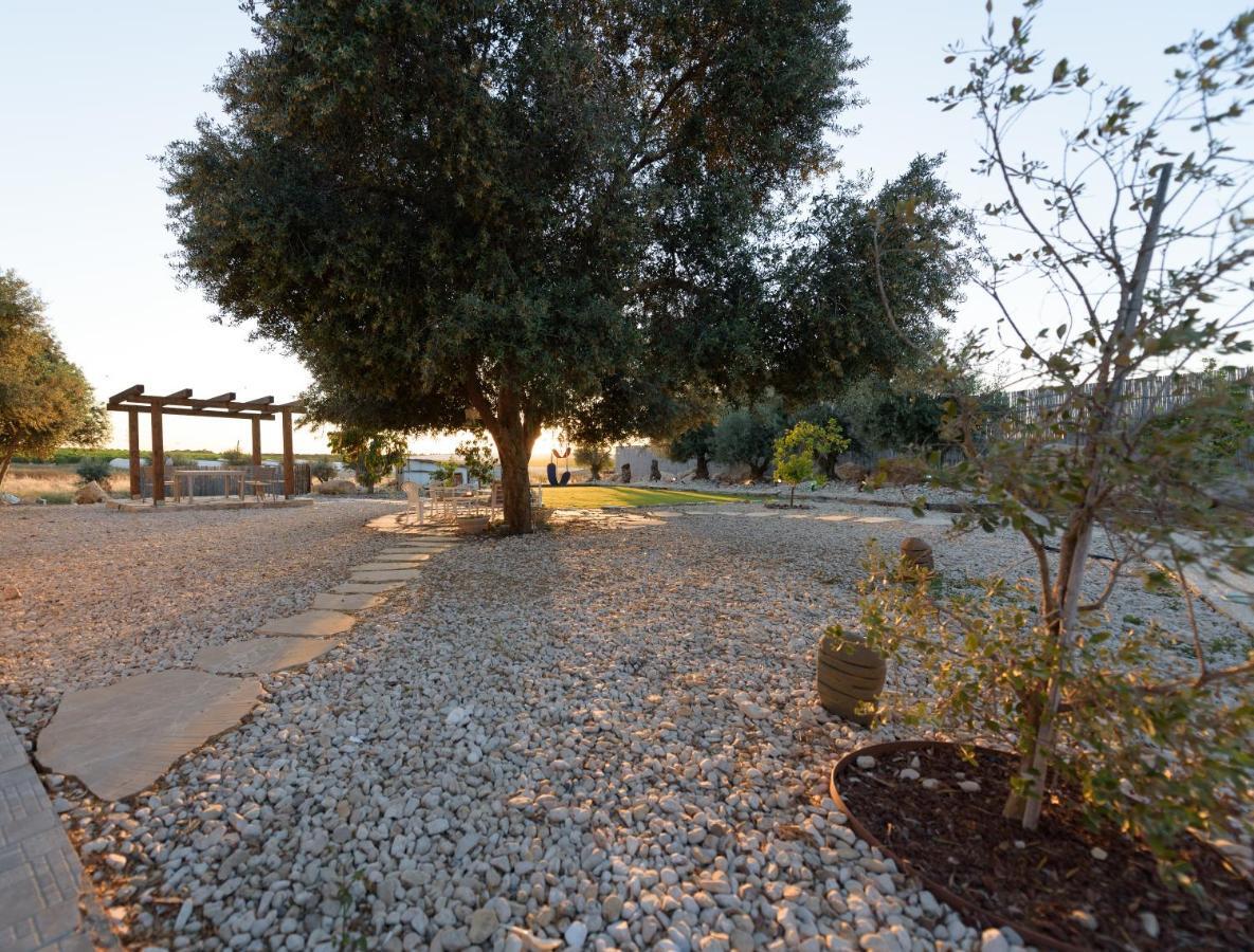Hemdat Nefesh Eitan Exterior photo