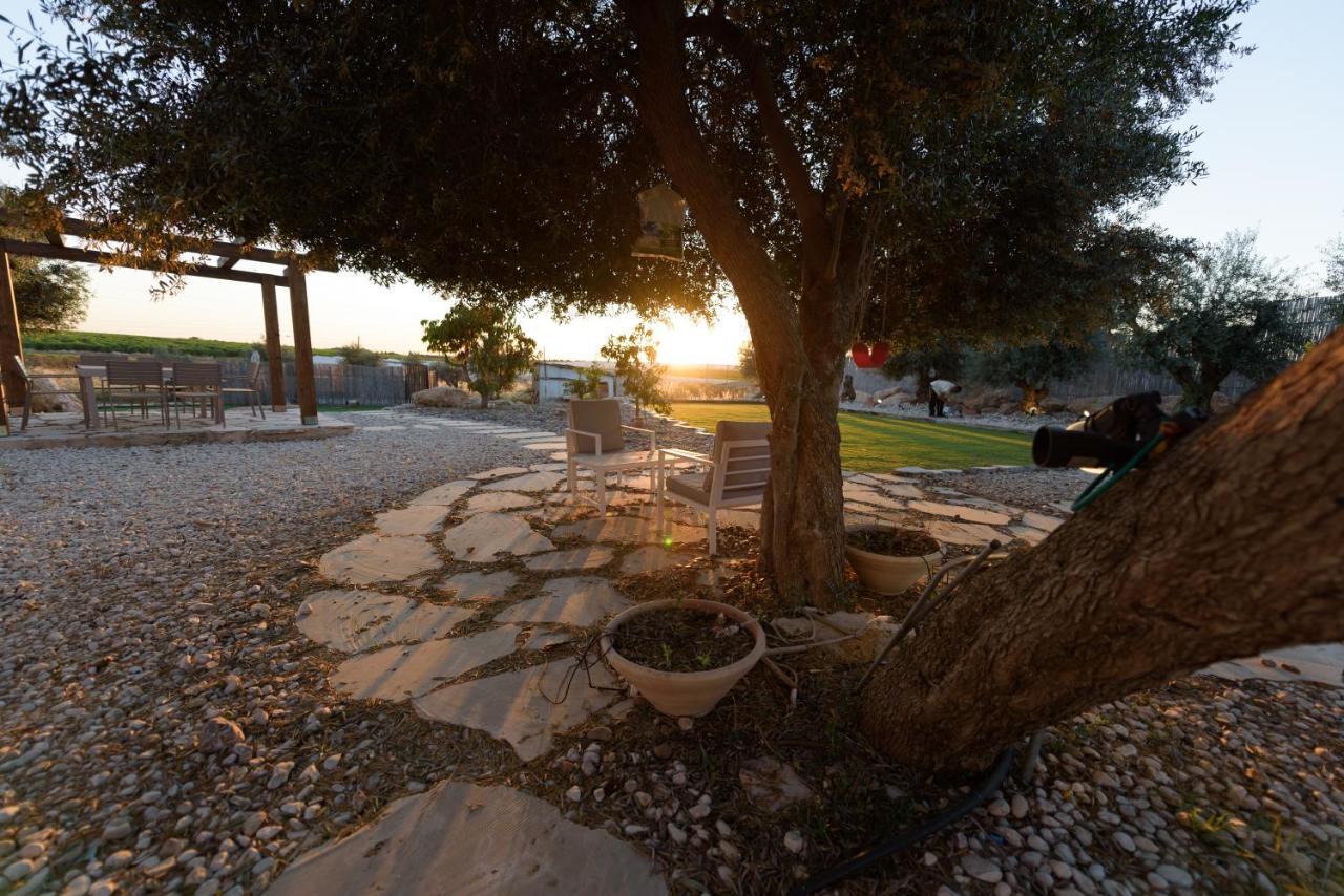 Hemdat Nefesh Eitan Exterior photo