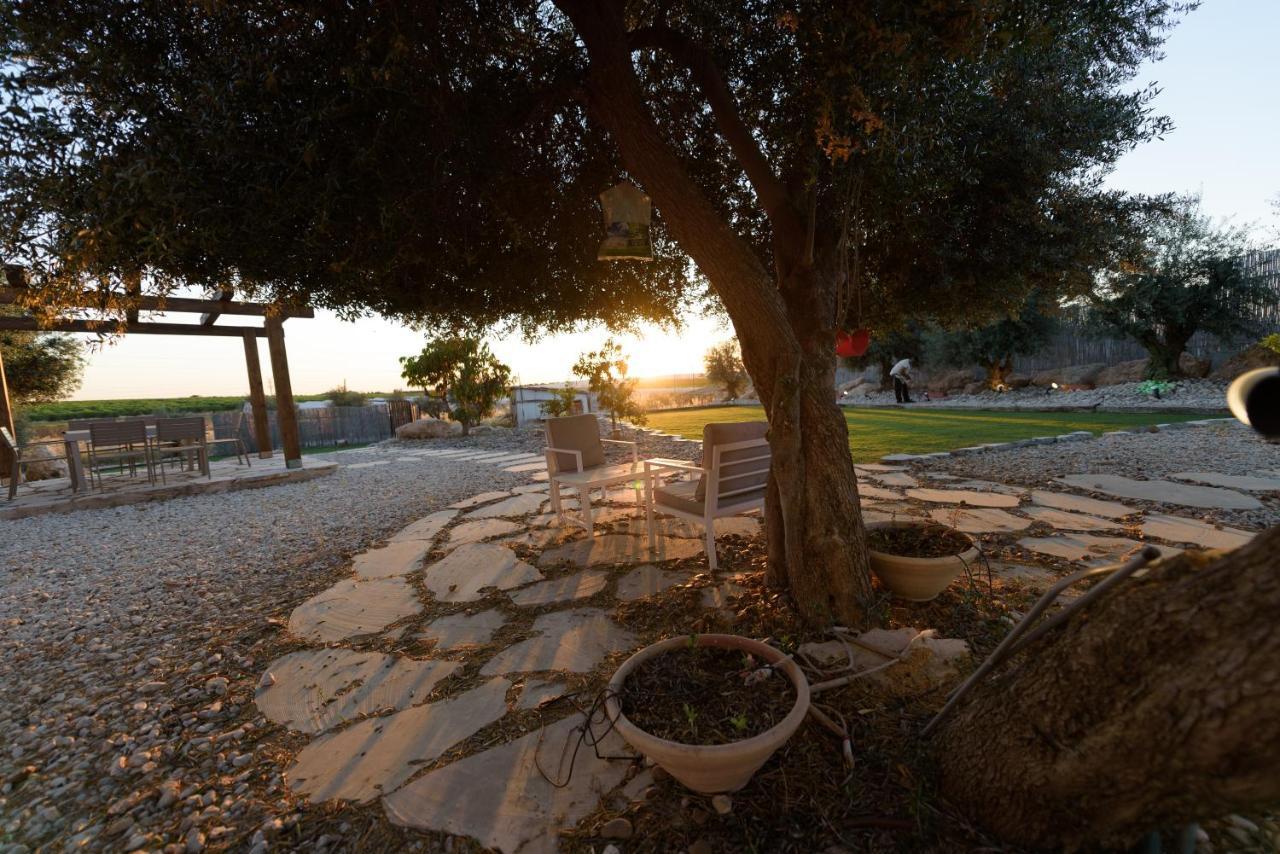 Hemdat Nefesh Eitan Exterior photo